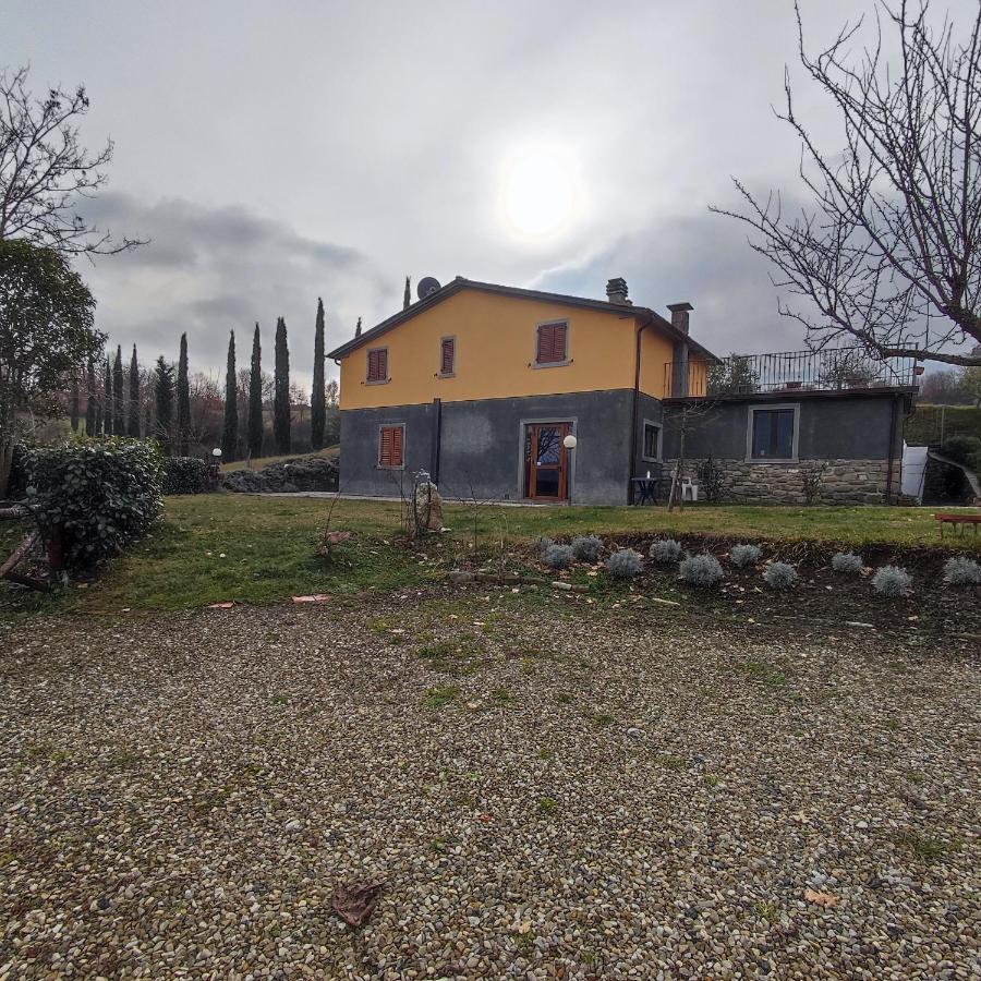 Вилла Agriturismo La Casina Caprese Michelangelo Экстерьер фото