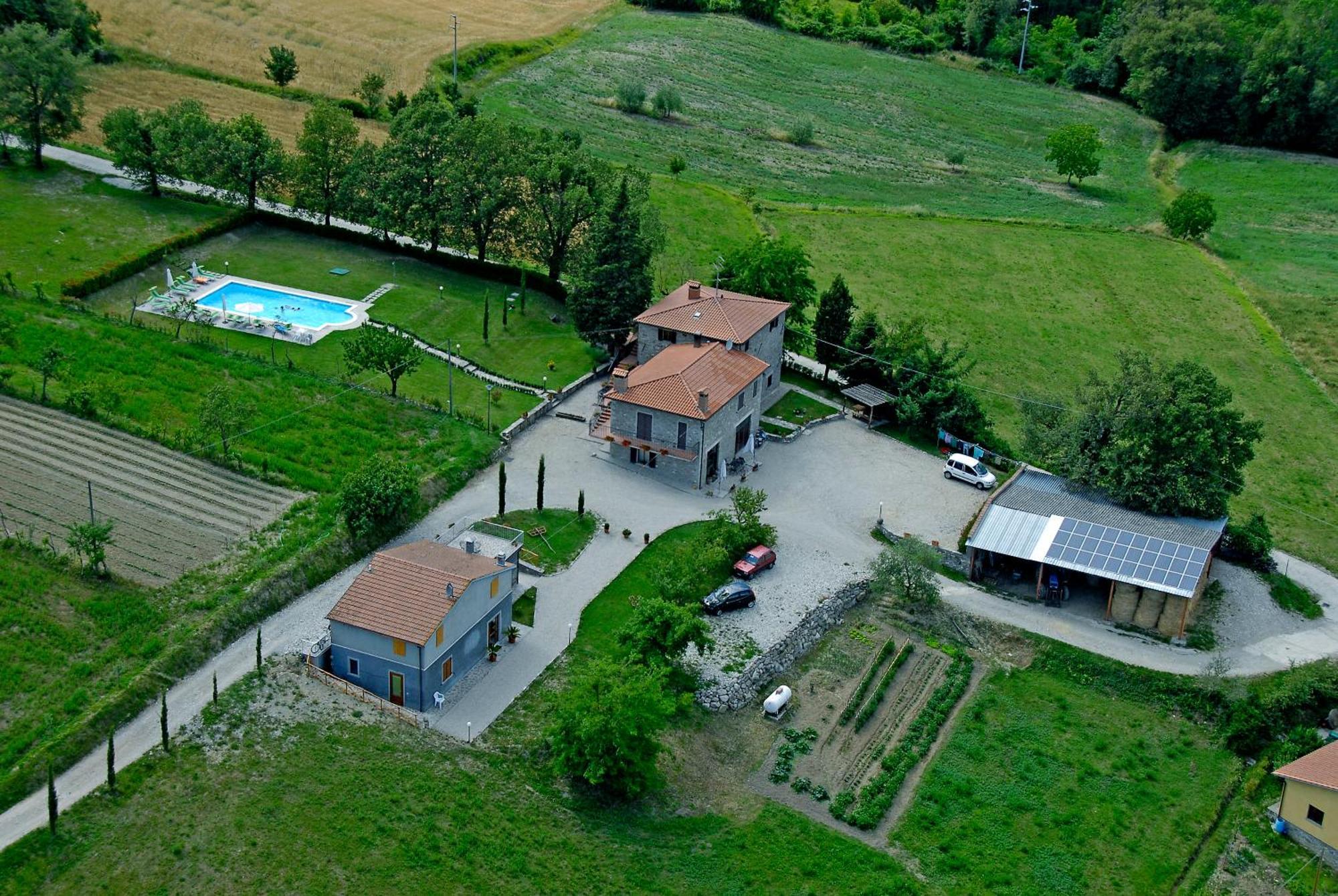 Вилла Agriturismo La Casina Caprese Michelangelo Экстерьер фото