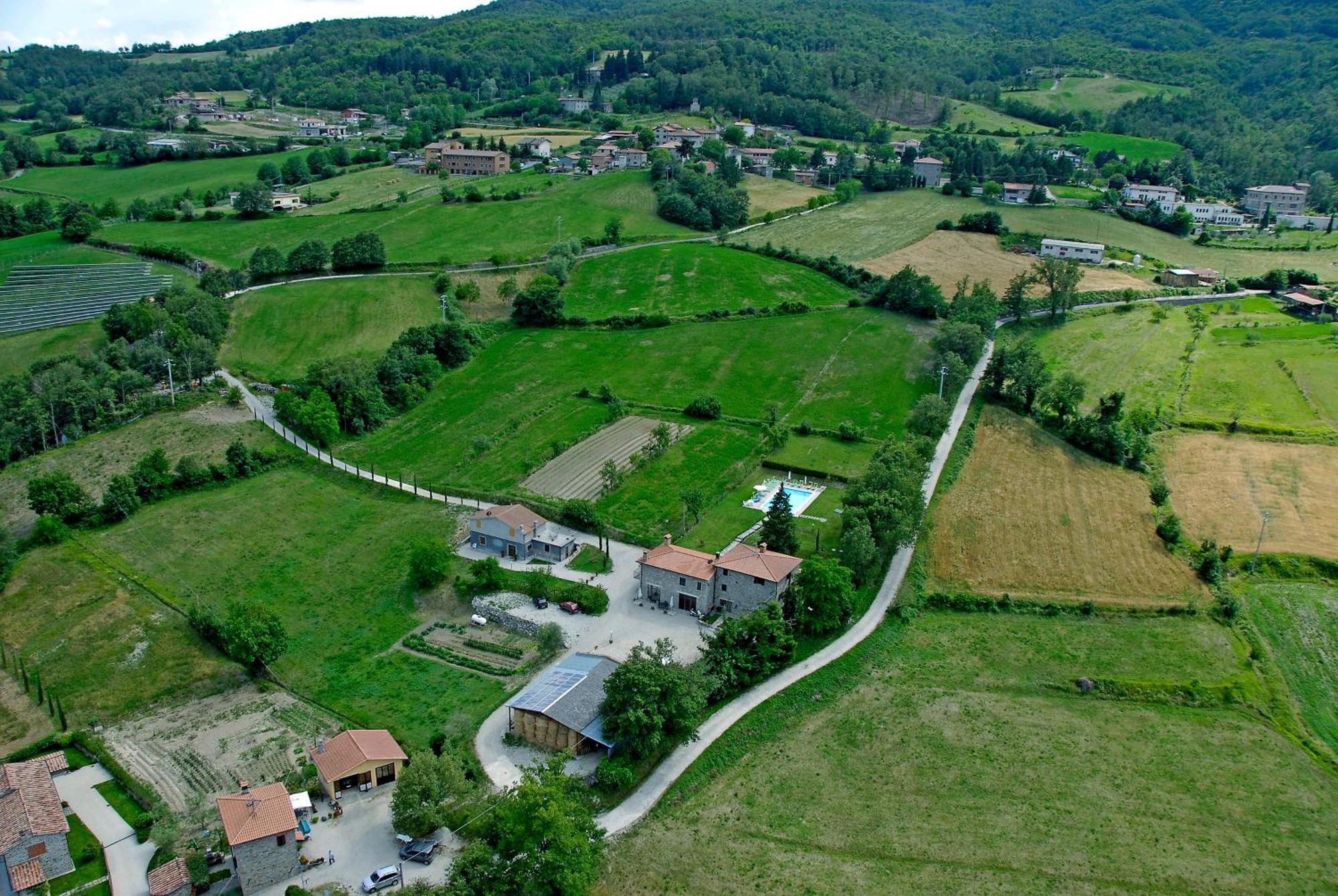 Вилла Agriturismo La Casina Caprese Michelangelo Экстерьер фото