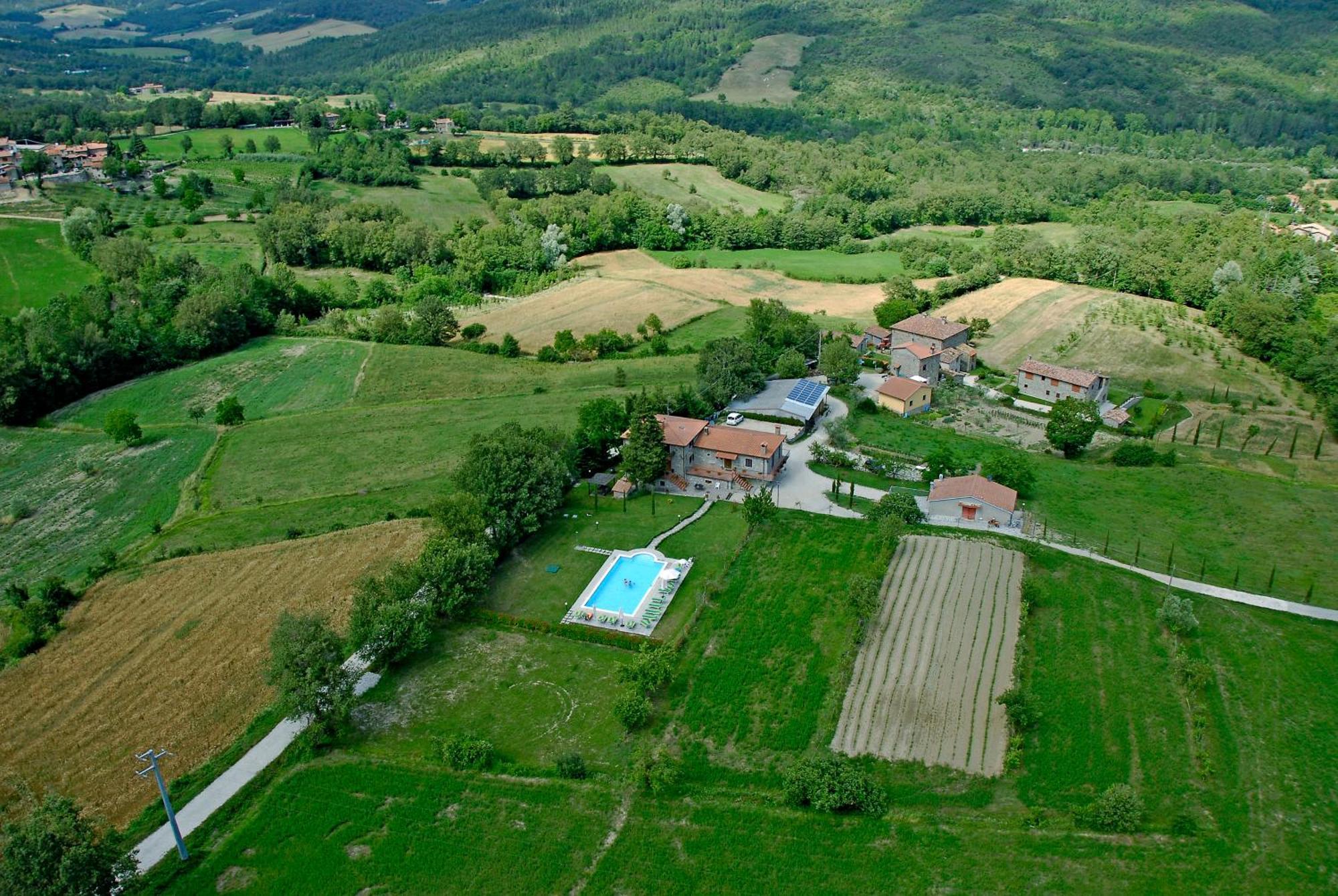 Вилла Agriturismo La Casina Caprese Michelangelo Экстерьер фото